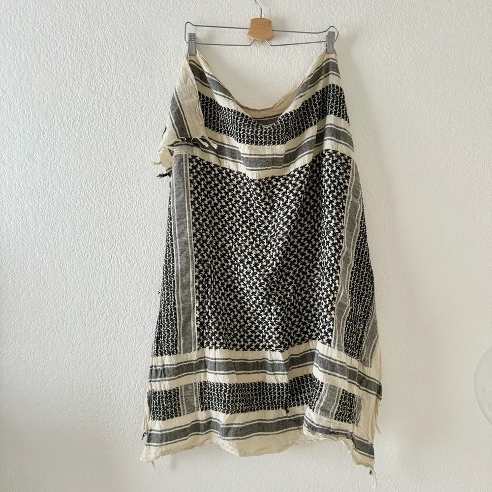 Gray white black square scarf